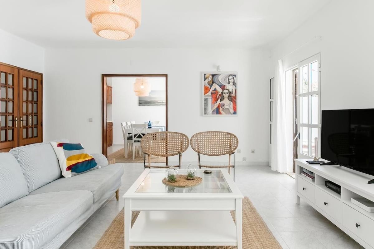 Beachfront Villa With Private Pool In Manta Rota 维拉诺瓦德卡塞拉 外观 照片