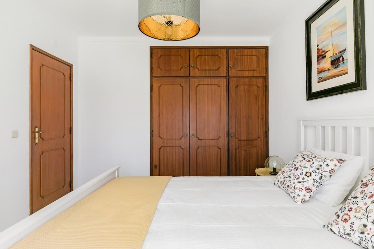 Beachfront Villa With Private Pool In Manta Rota 维拉诺瓦德卡塞拉 外观 照片
